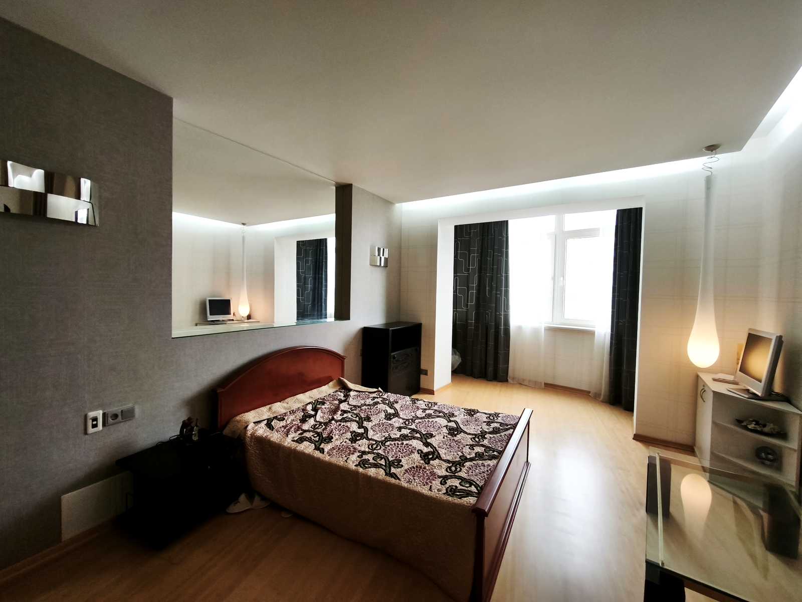 1864983981240950