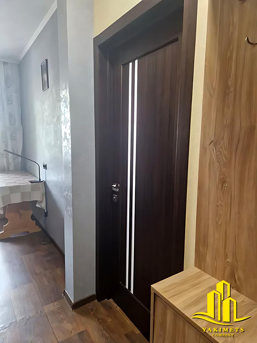 1864984783294485