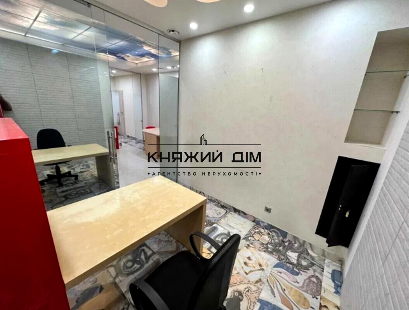 1864984785813782