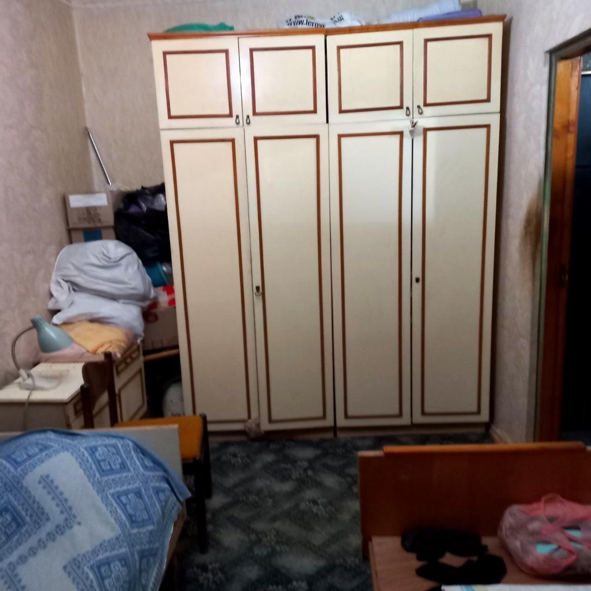 1864986663551136