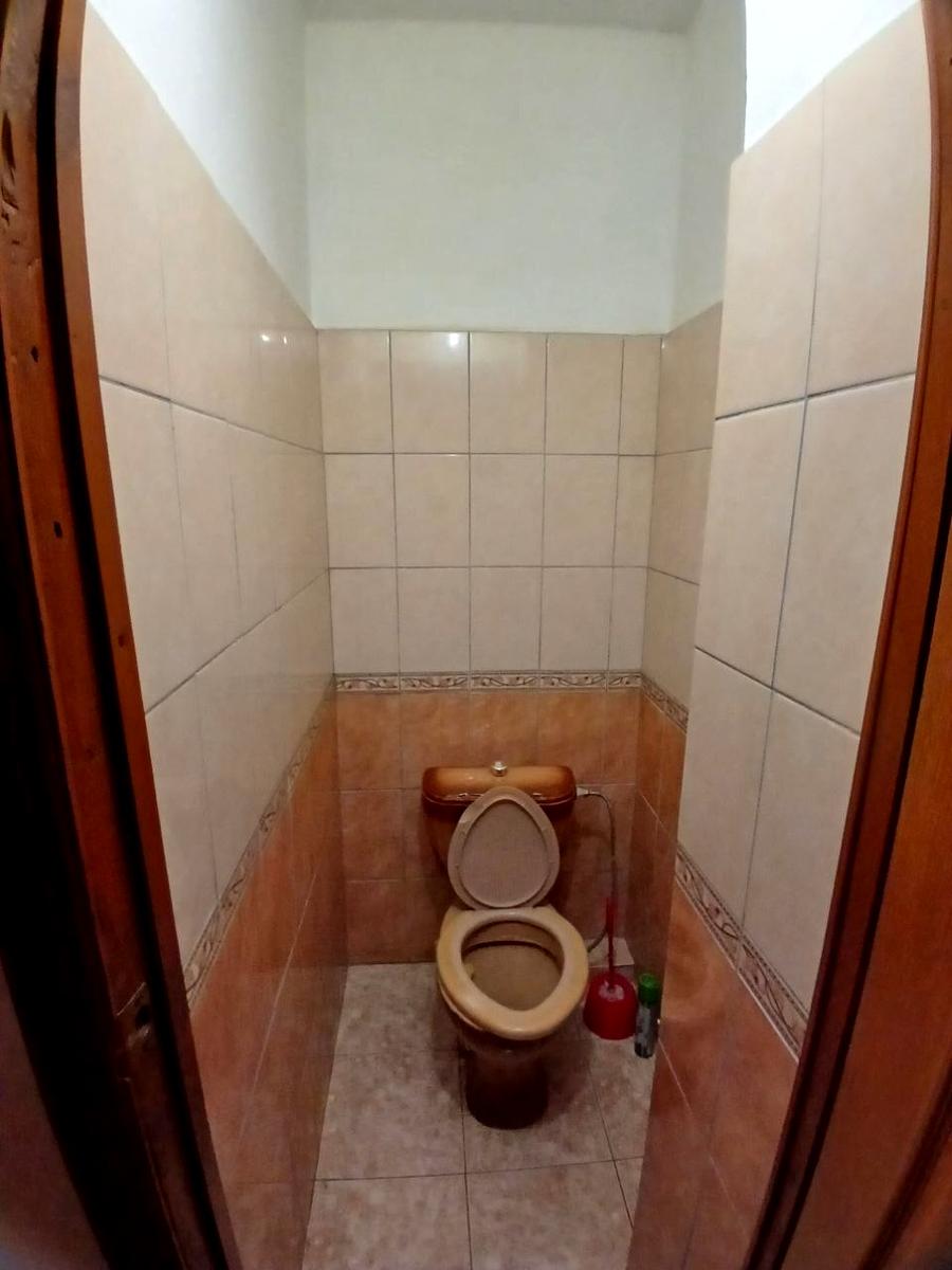 1864987345361563