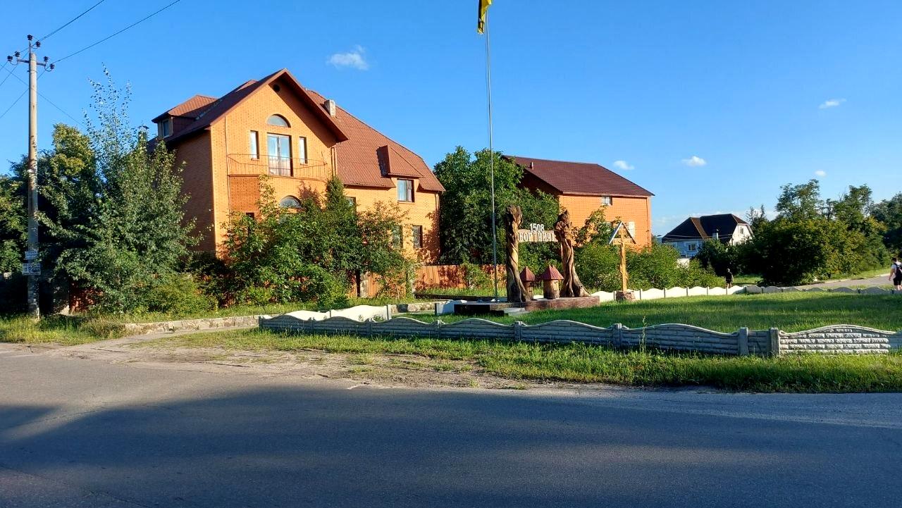 1864987345891900