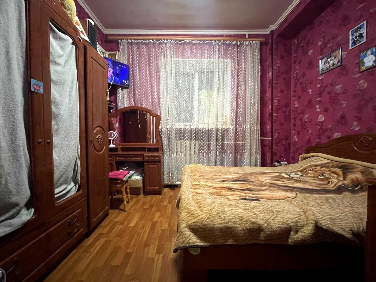 1864988788248828