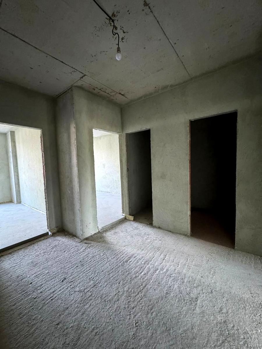 1864991672559301