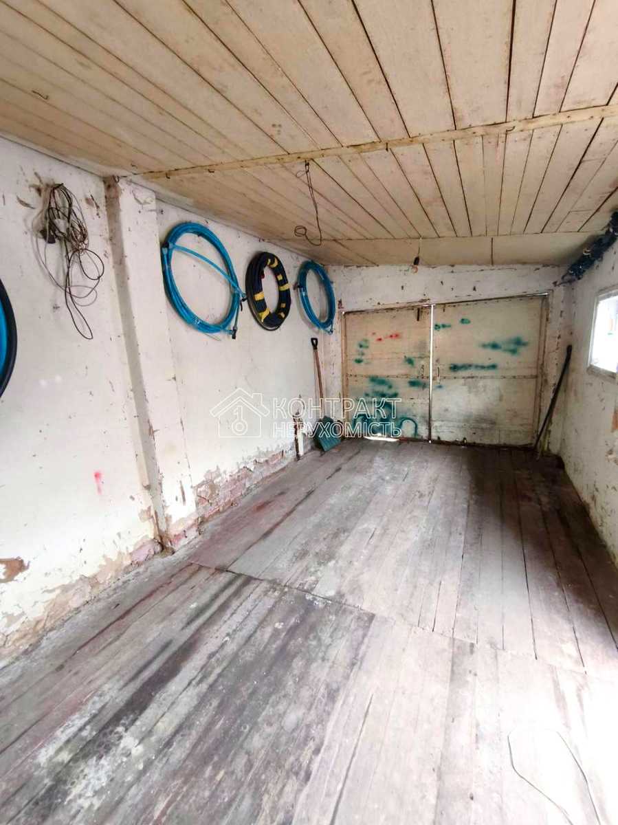 1864993317984929