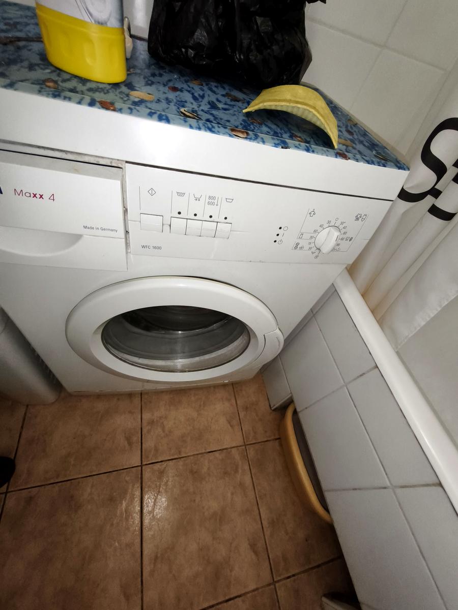 1864994763808830