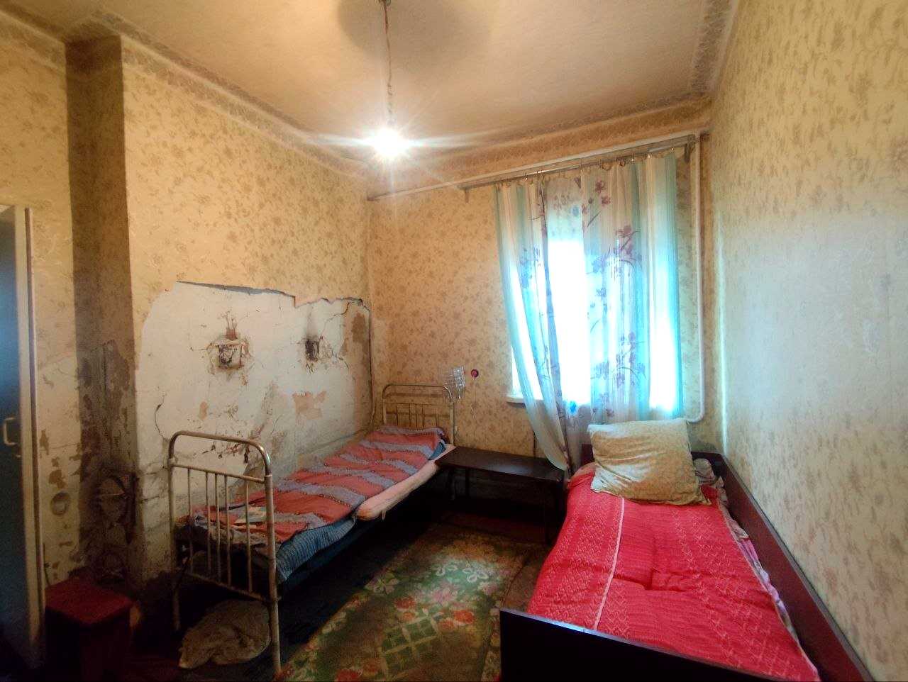 1864994960072861