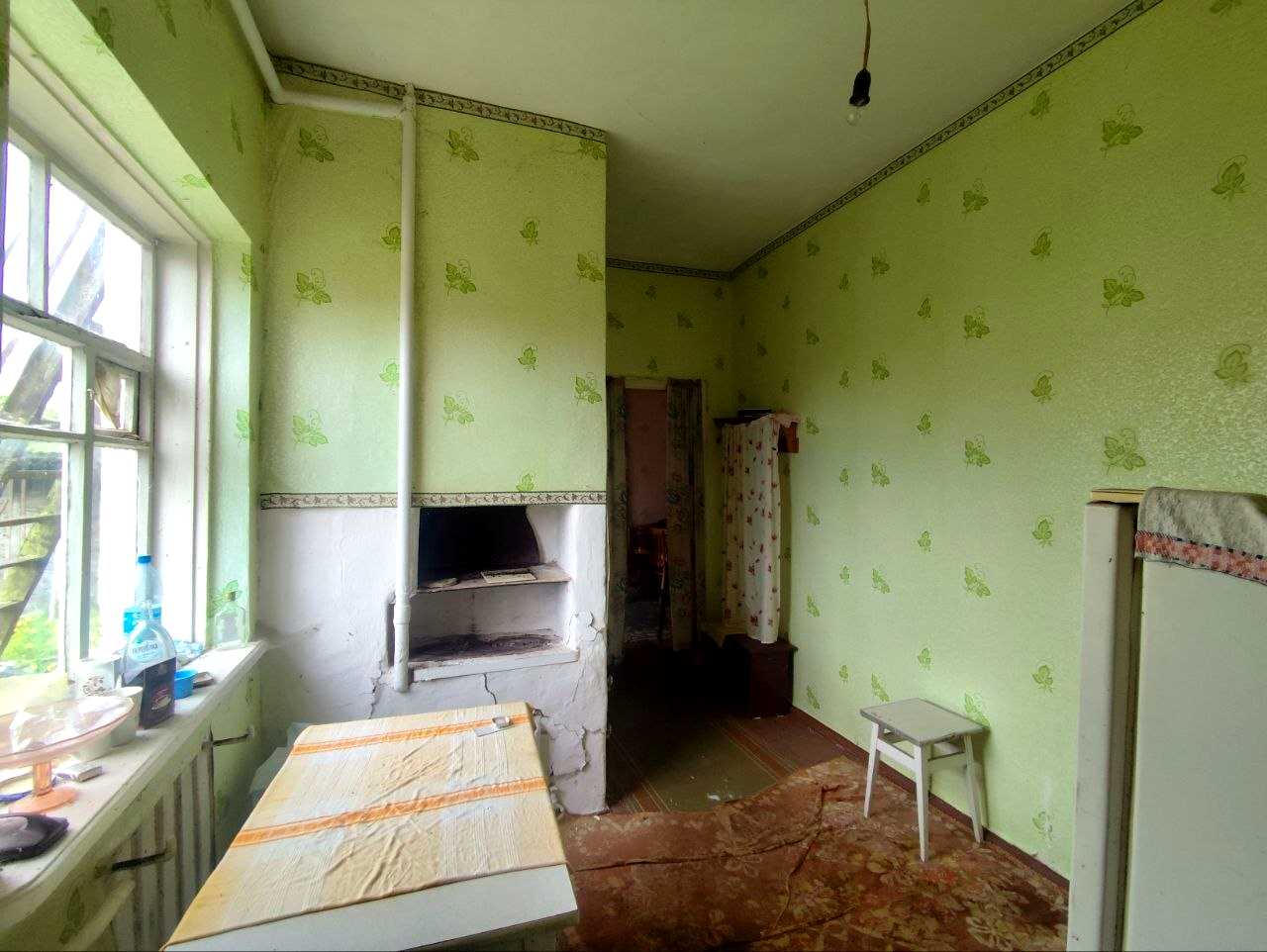 1864994960252578