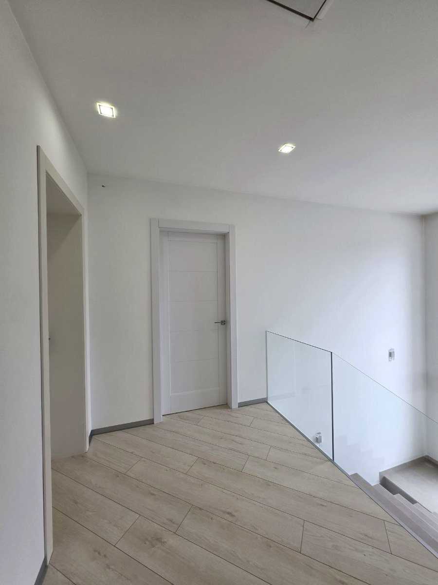 1865000156493902