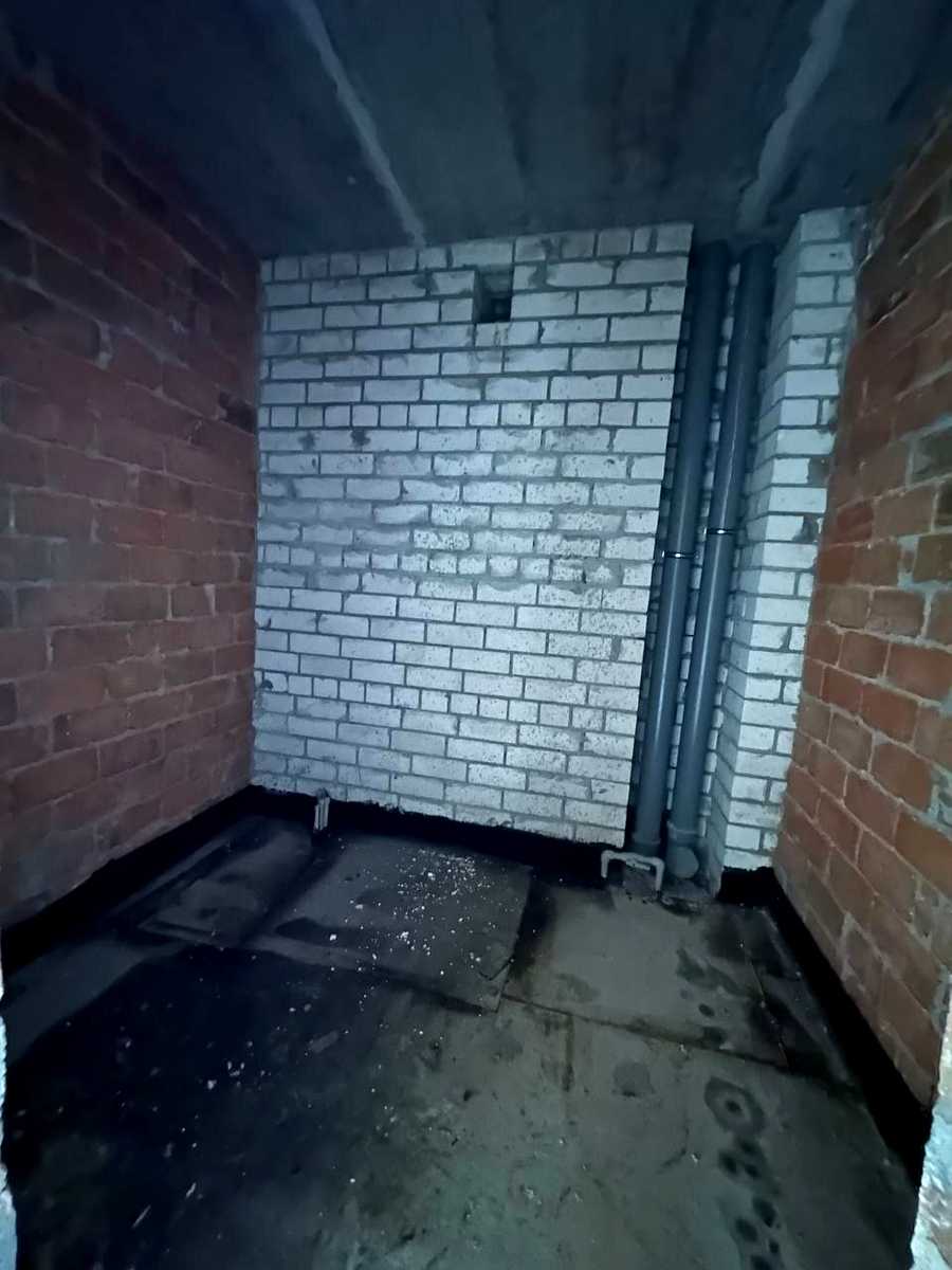 1865001909198861