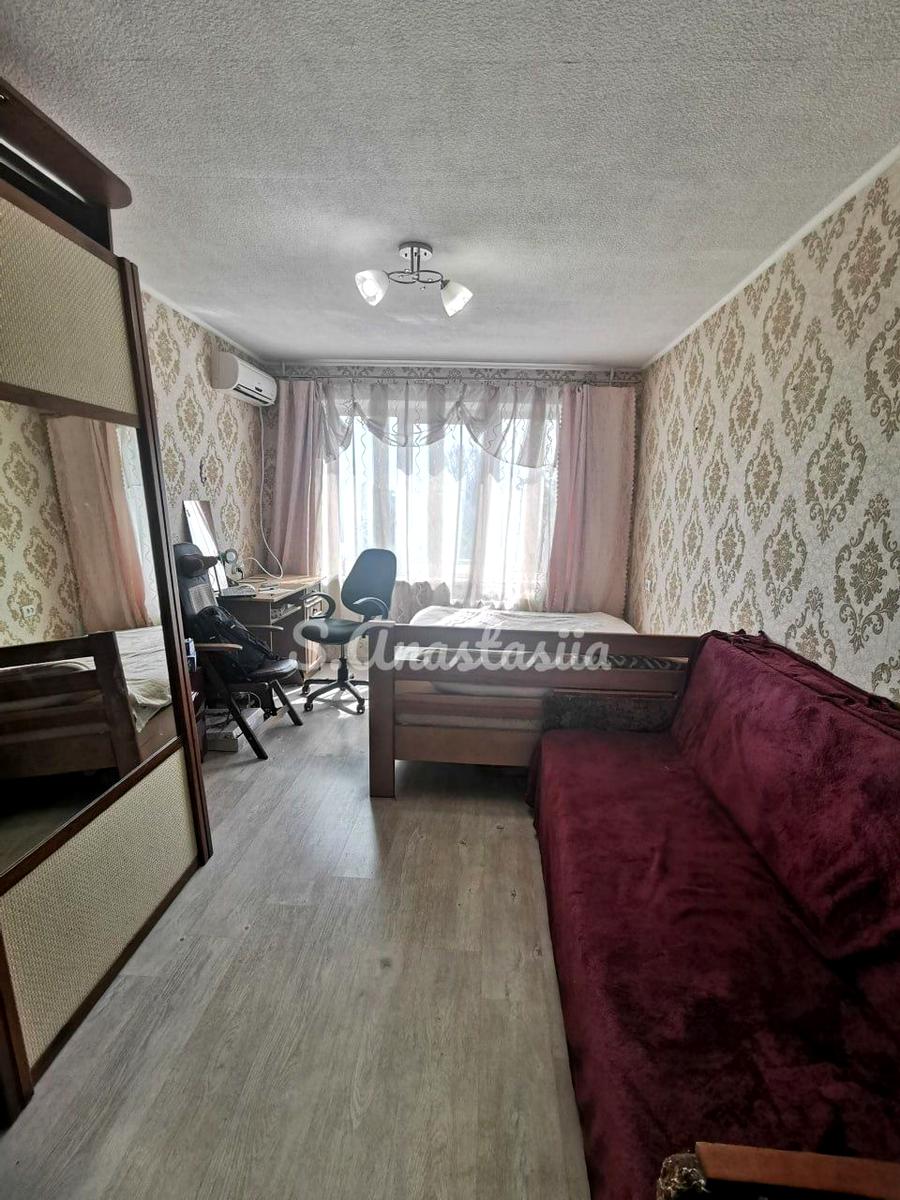 1865017496754580