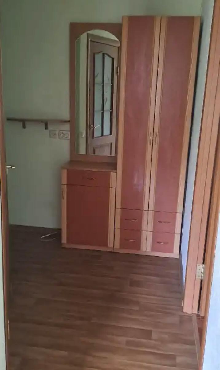 1865018458774128
