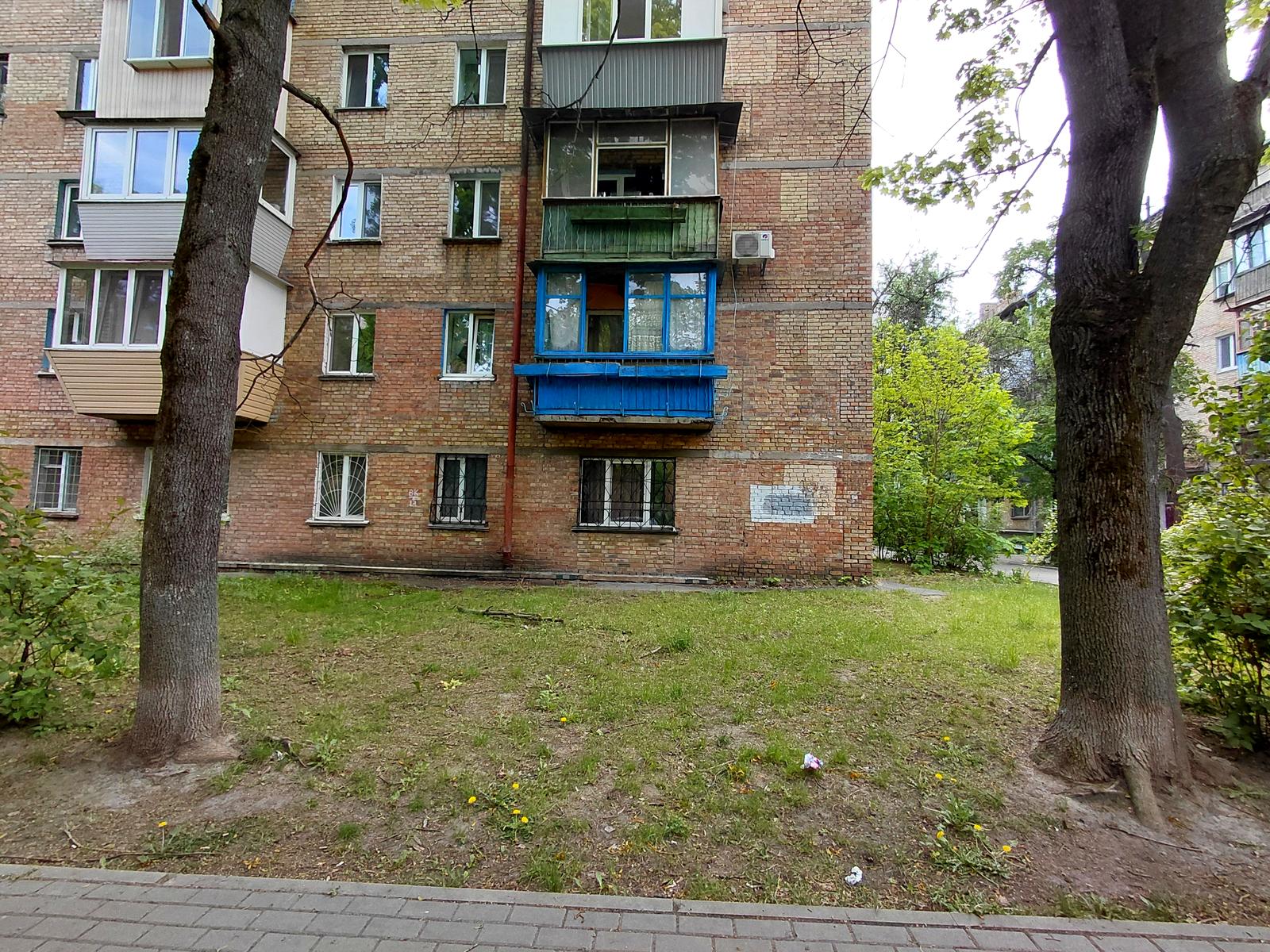 1865051839824138
