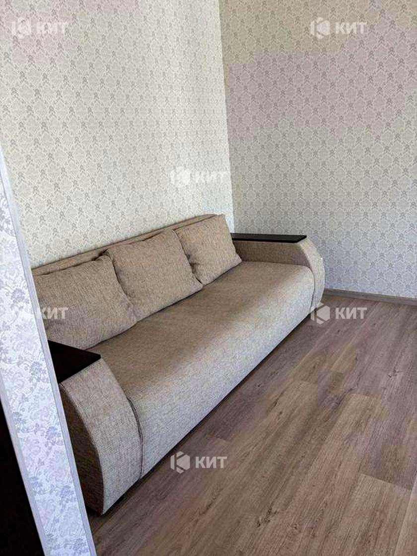 1865054714359640