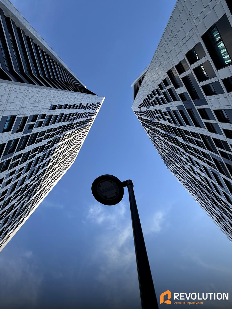 1865057797766838