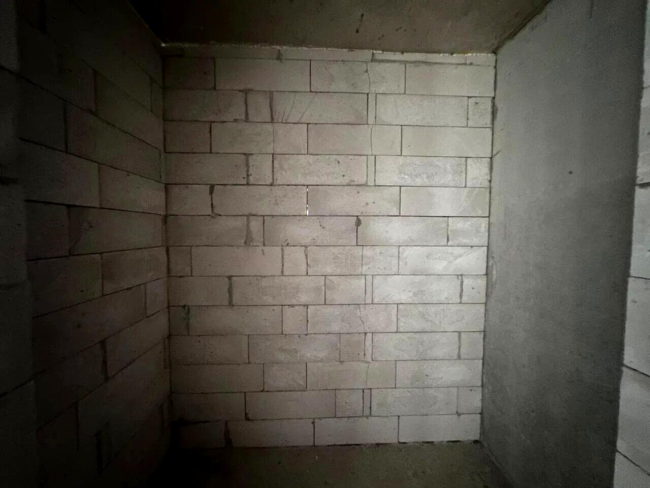 1865058928392749
