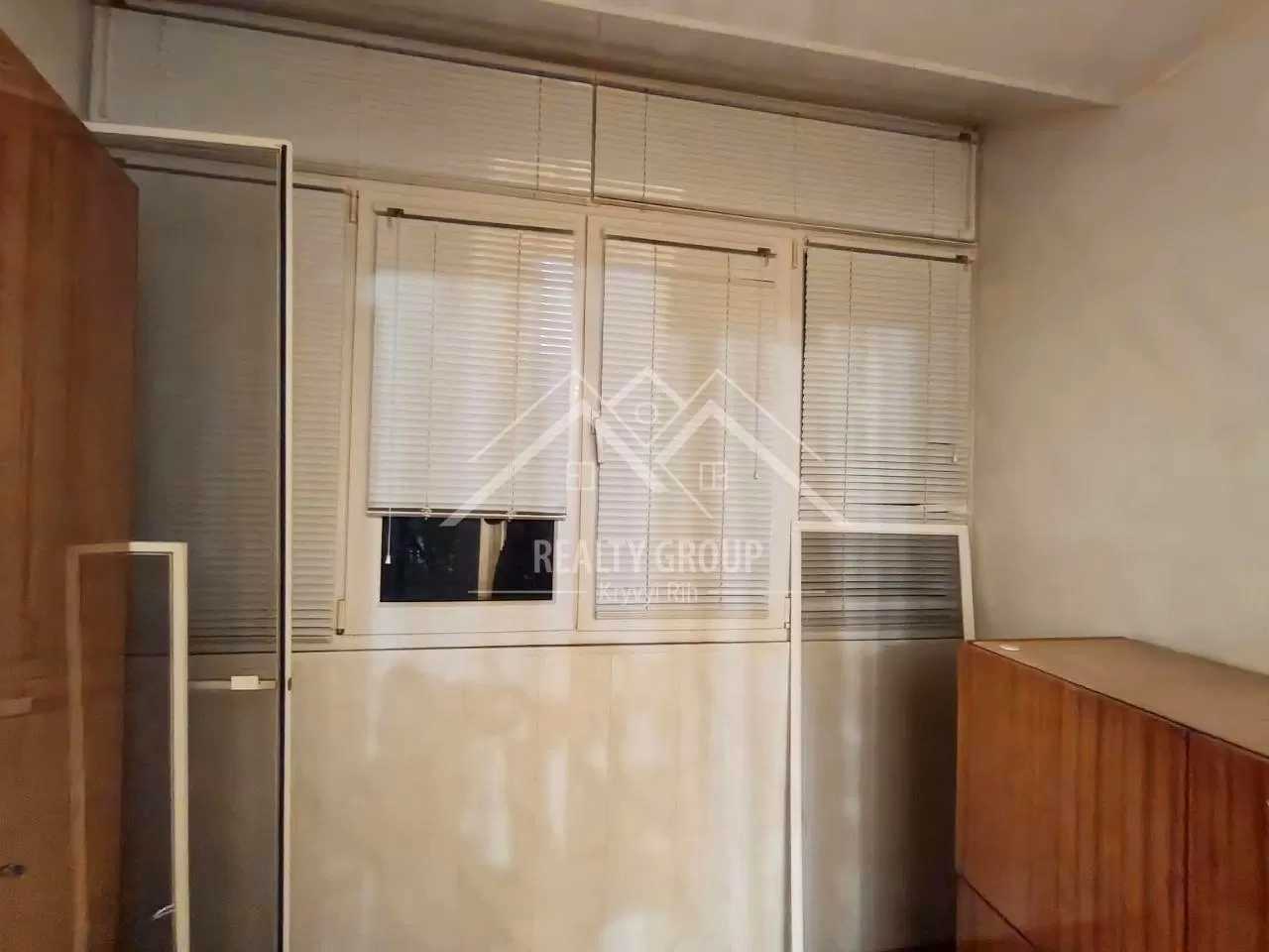 1865061466852273