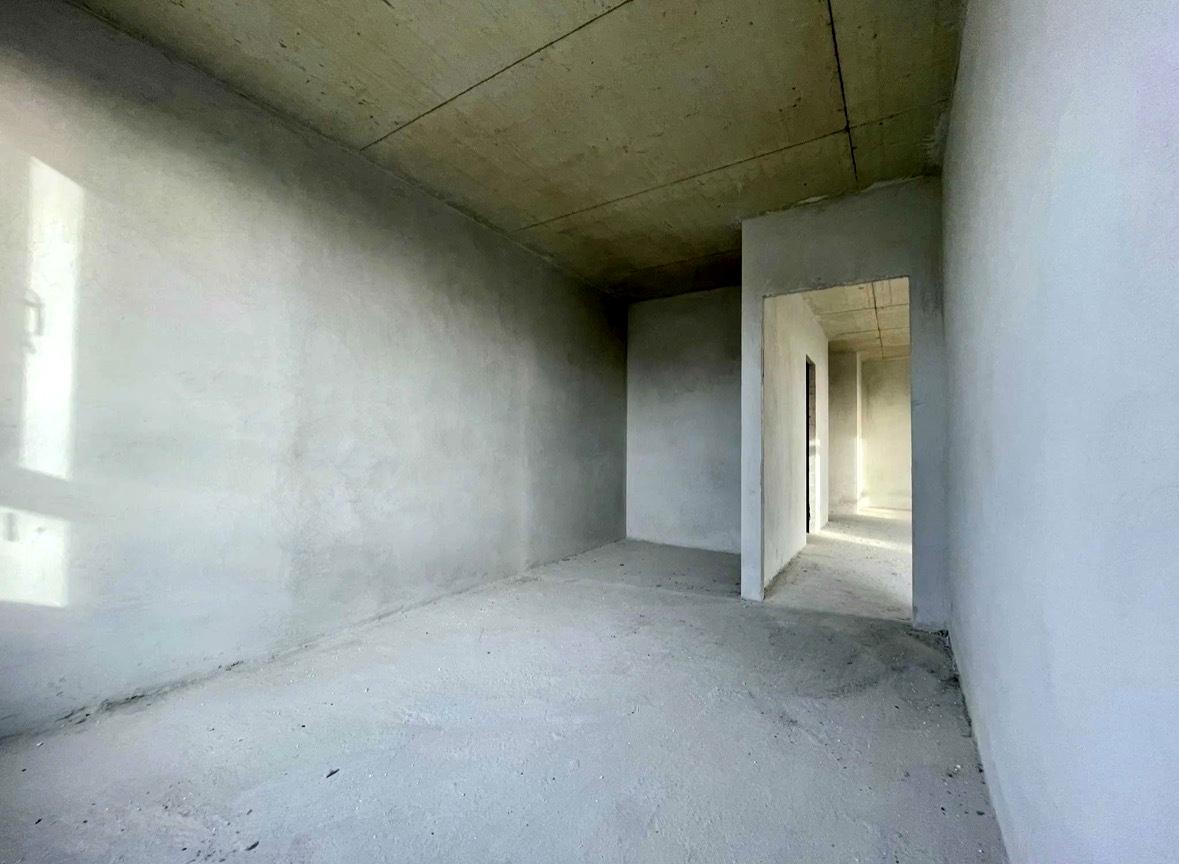1865065107972396