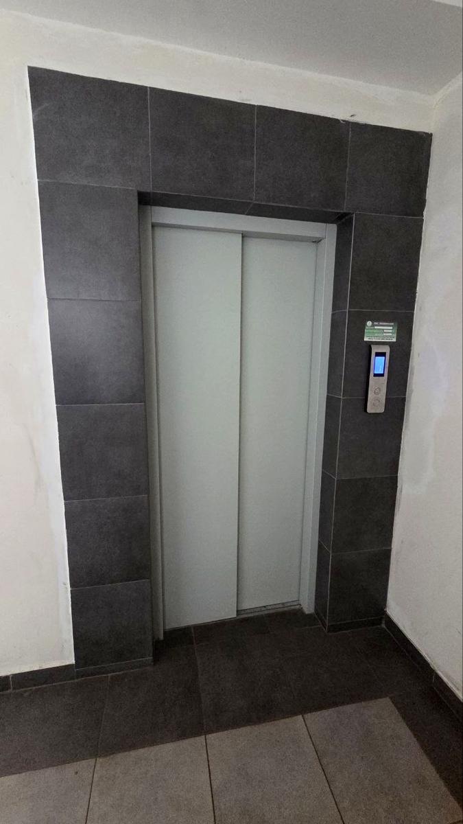 1865068158530315