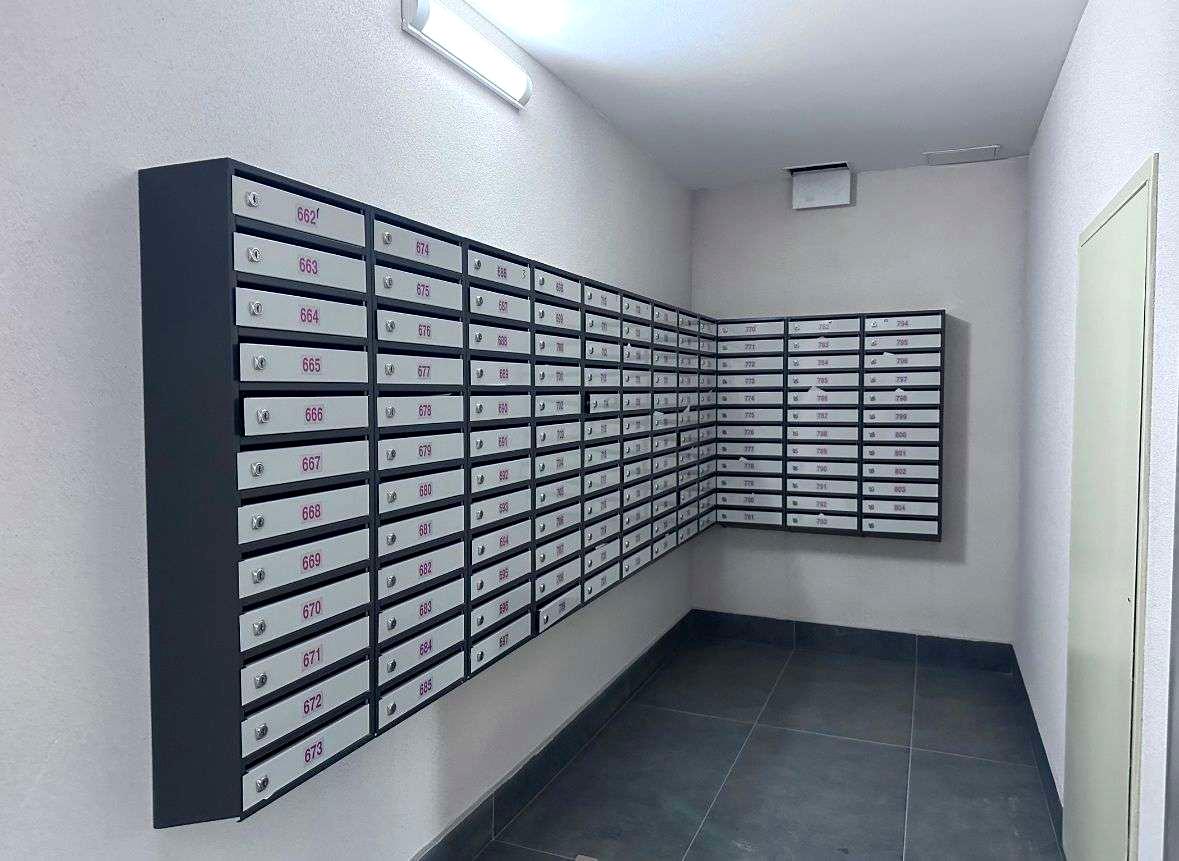 1865068916025485