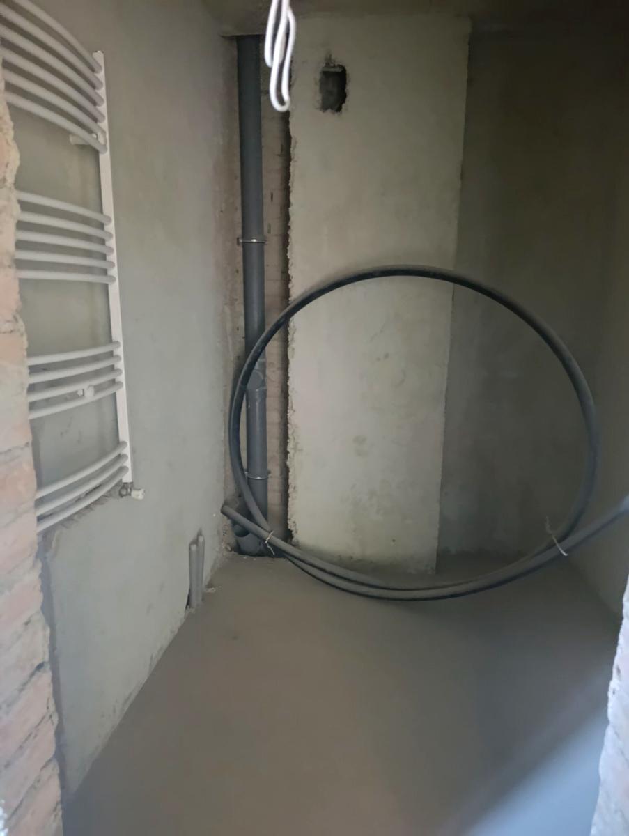 1865069636818311