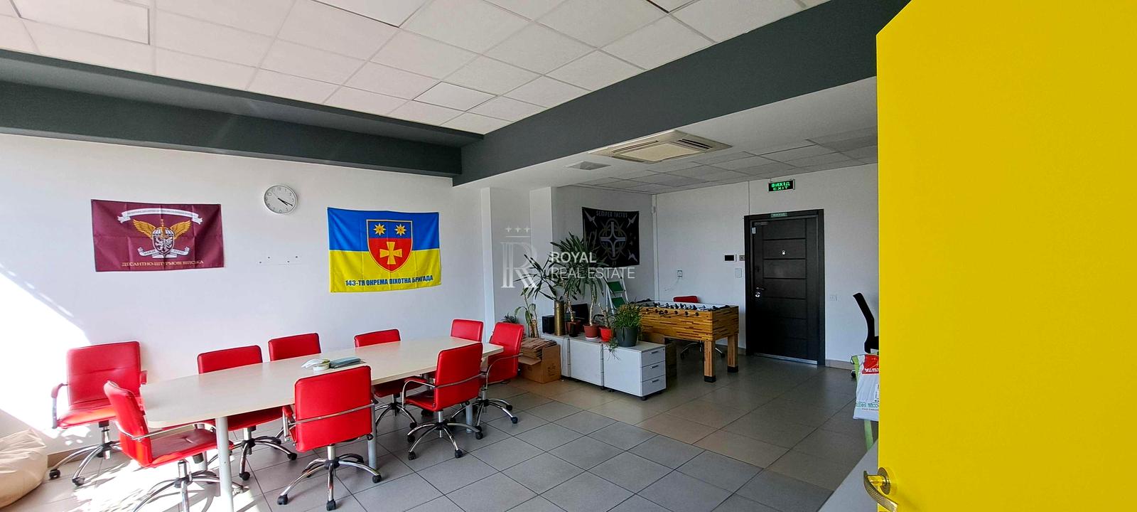 1865070037896160