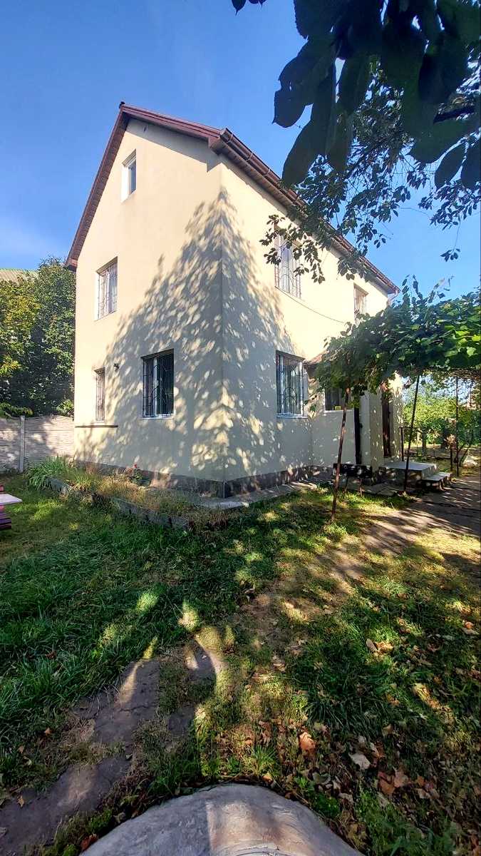 1865072580560224