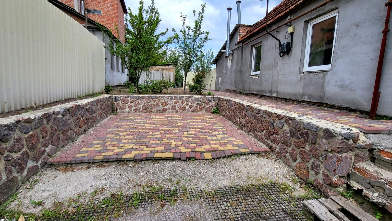 1865072716293657