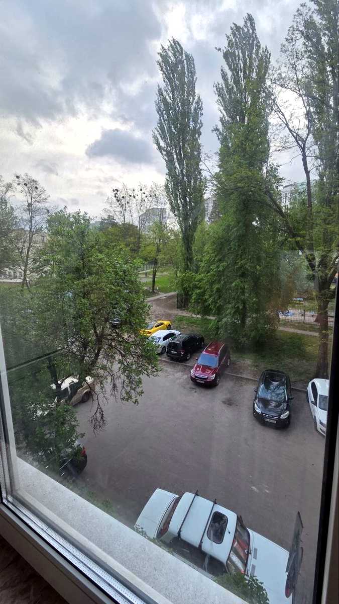 1865075772956300