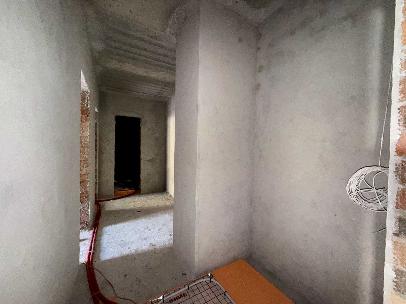 1865076238500566