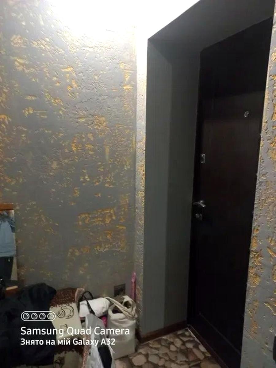 1865079601090595
