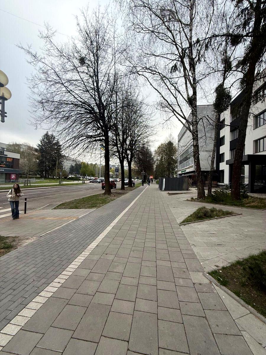 1865084547677868