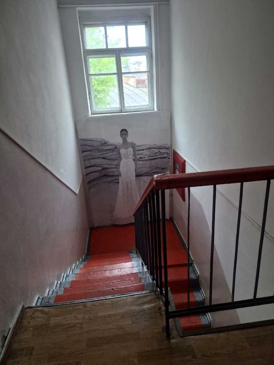 1865084827647836