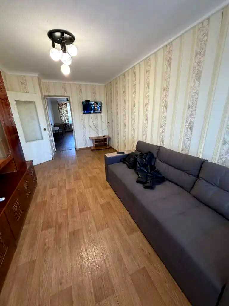1865089144043697