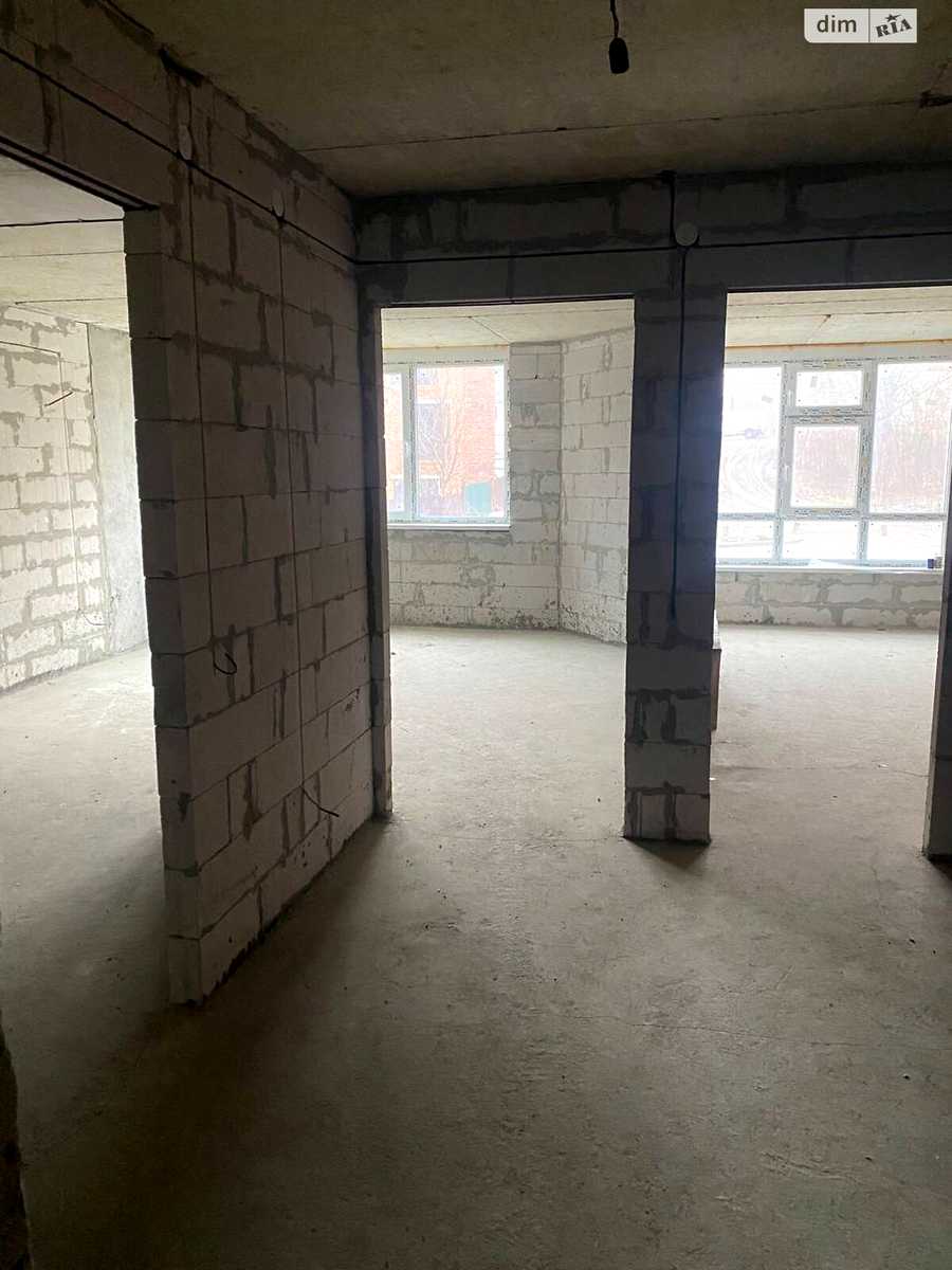 1865093710579885