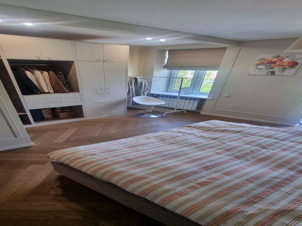 1865097606976457