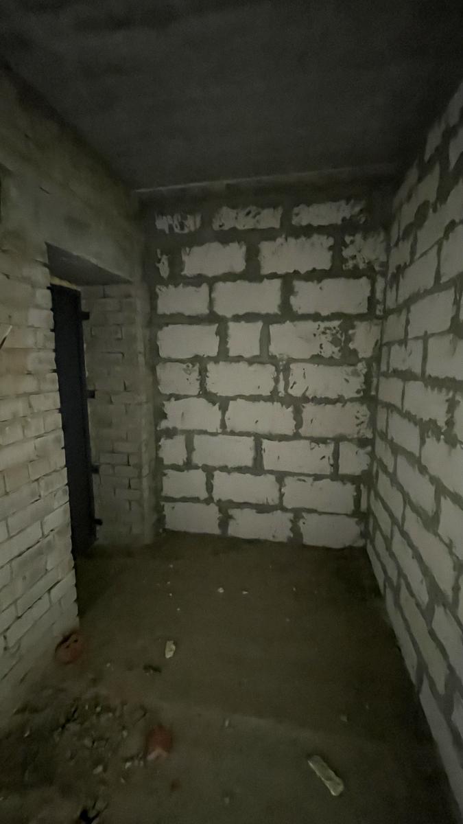 1865099583884542