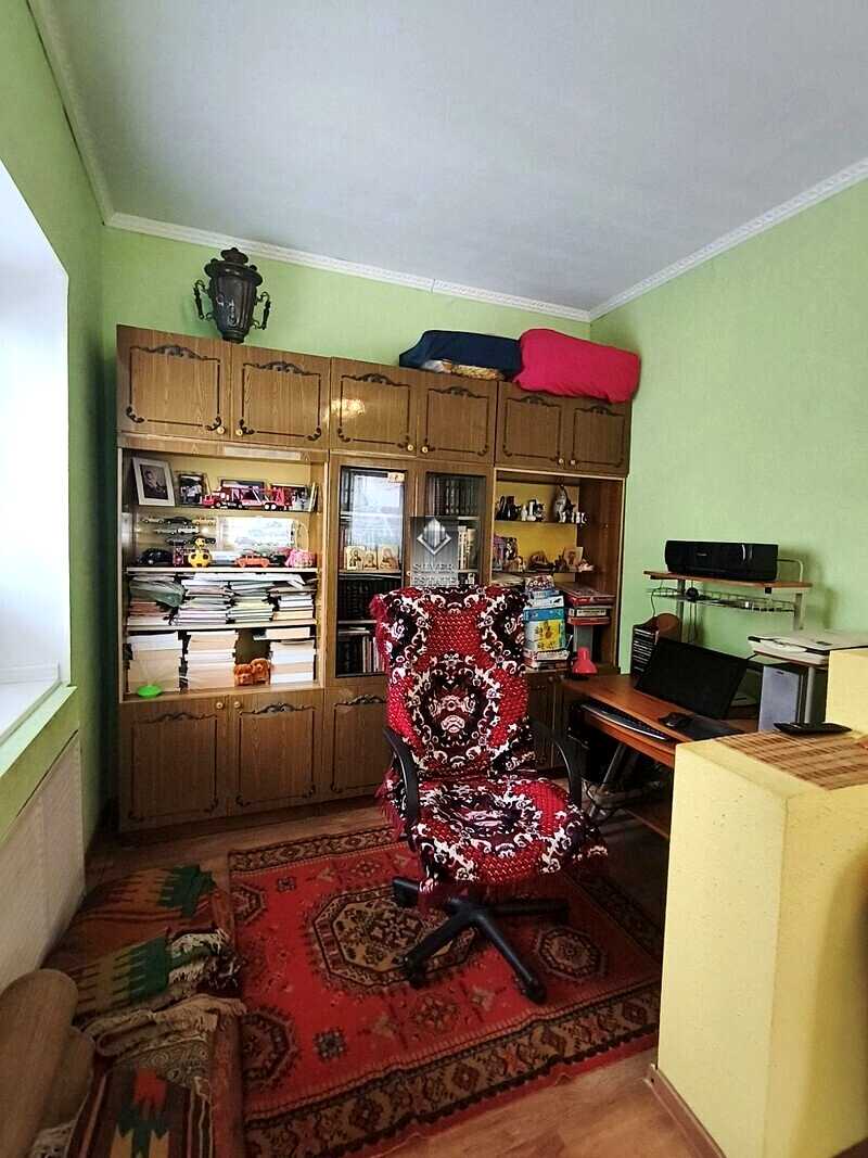 1865116272995312