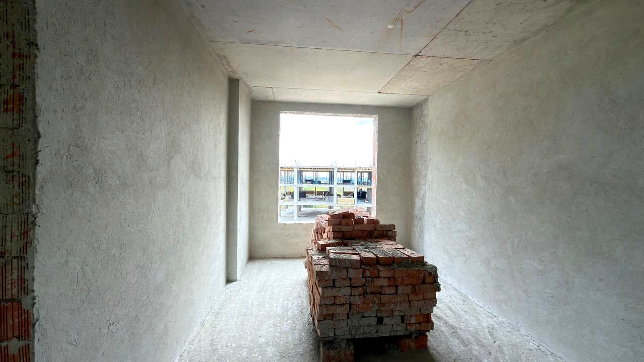 1865149214636560