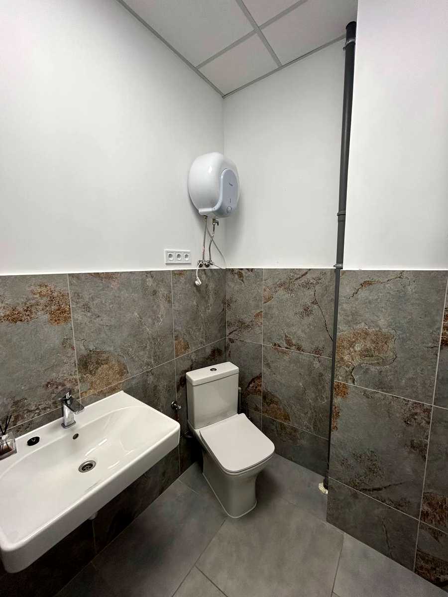 1865150940758896