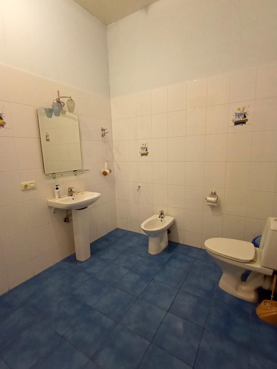 1865151876218914