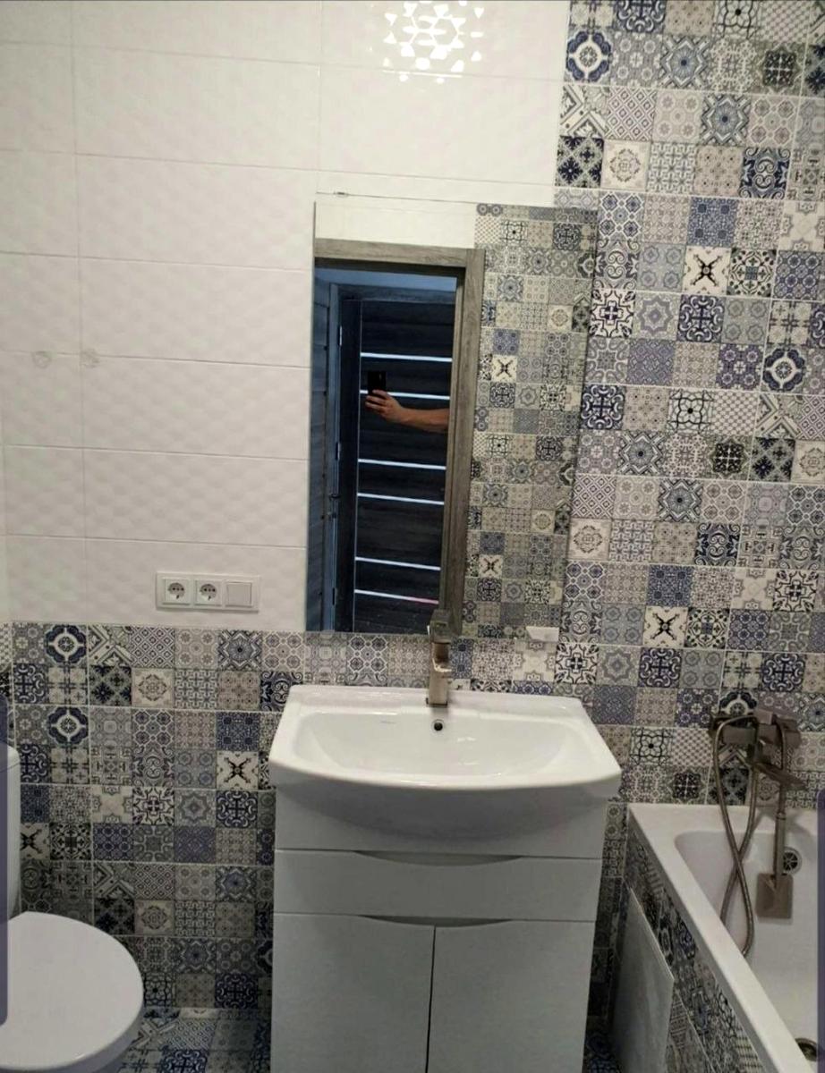 1865157636468453