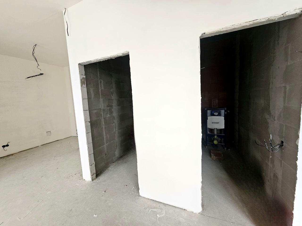 1865158759344161