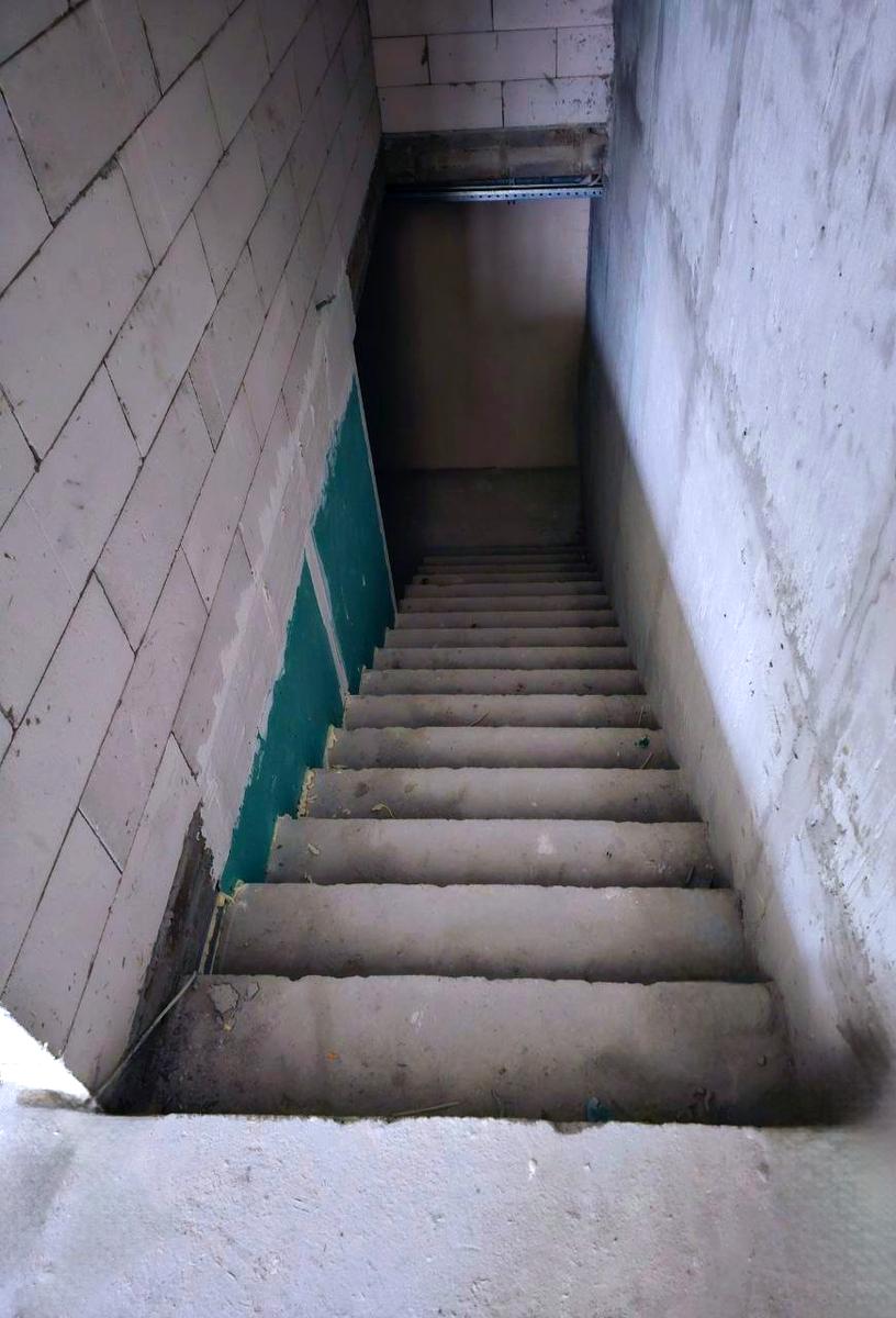 1865158760016916