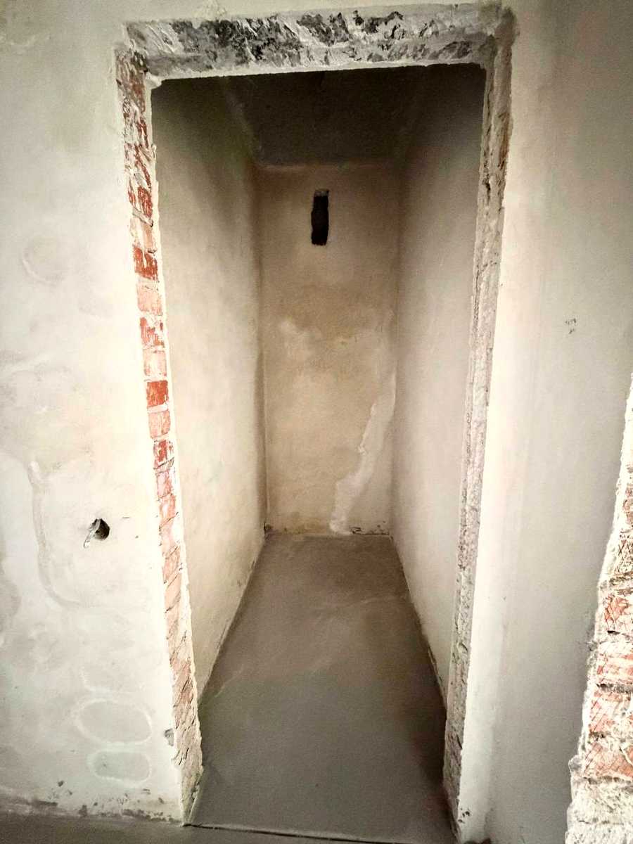 1865164446426827