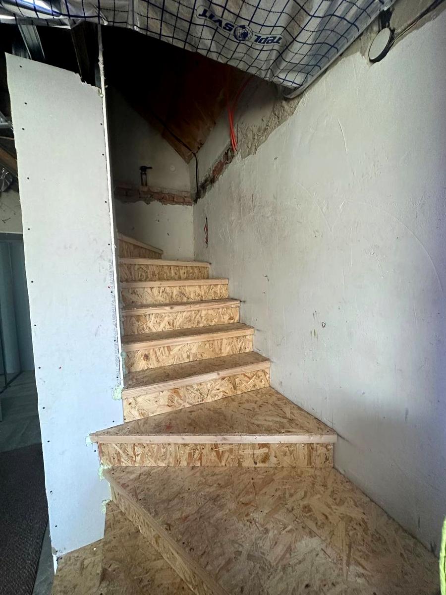 1865182332454696