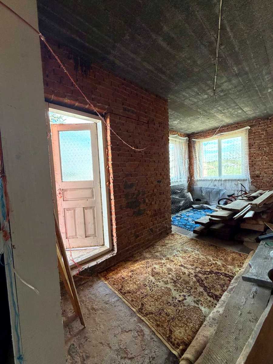 1865189775090662