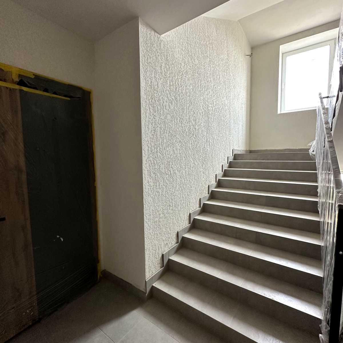 1865195724726265