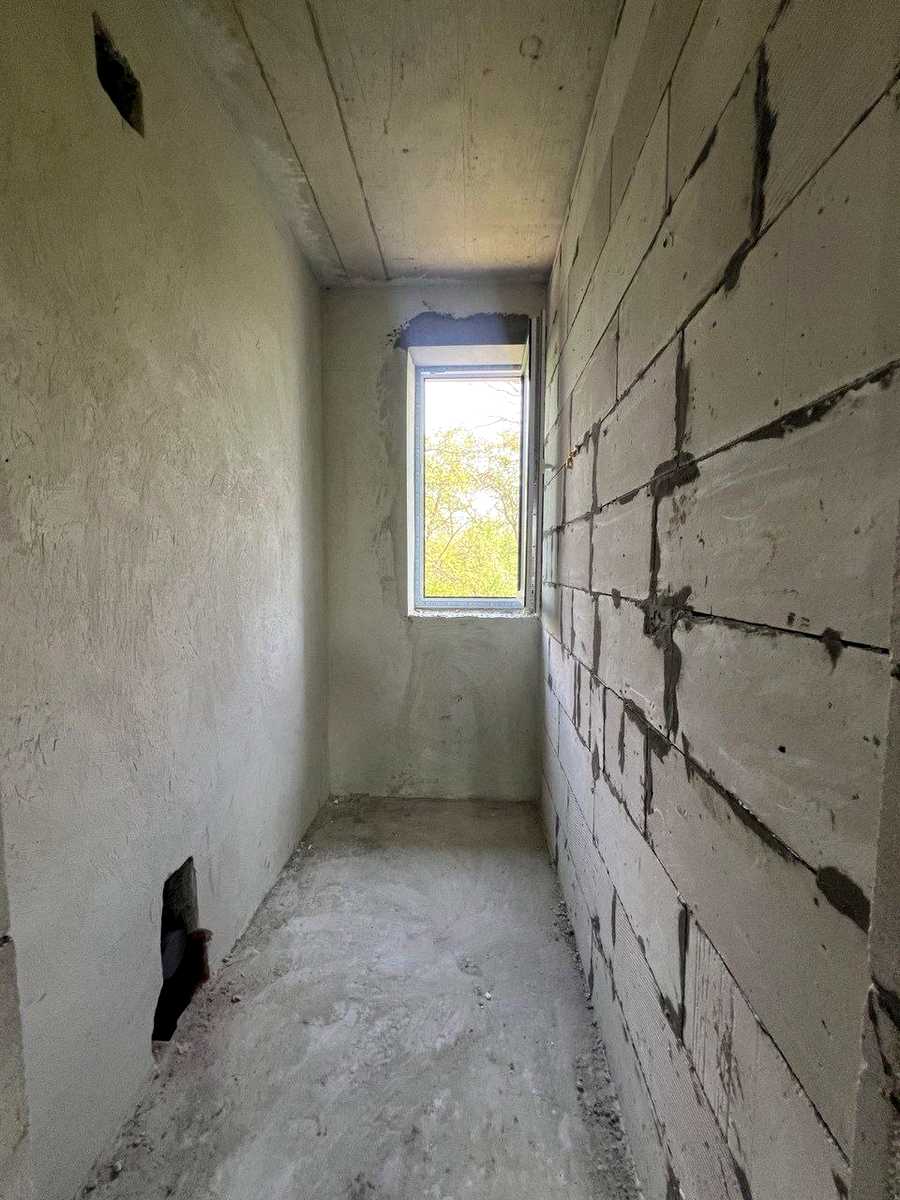 1865236106598805