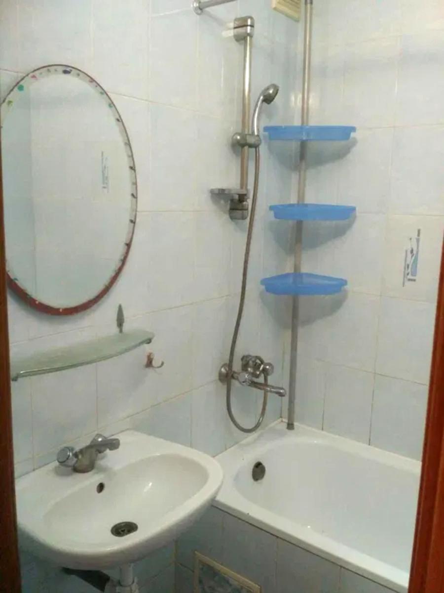 1865236577783886